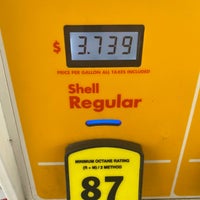 Photo taken at Shell by Michael on 8/27/2022