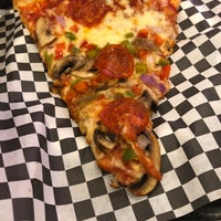 9/15/2018 tarihinde Rosa R.ziyaretçi tarafından New York Pizzeria'de çekilen fotoğraf