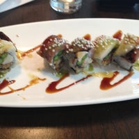 รูปภาพถ่ายที่ Sushi Damo โดย Cathy L. เมื่อ 5/24/2013
