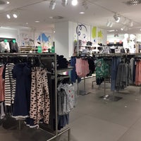 Photo taken at H&amp;amp;M by Federal M. on 4/4/2017