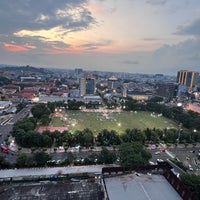 Review Lapangan Simpang Lima Semarang Indonesia