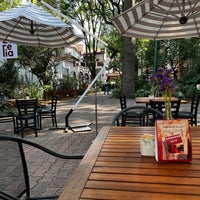 รูปภาพถ่ายที่ Aurelia Café Restaurante โดย Paulina เมื่อ 6/10/2023