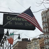 2/19/2017 tarihinde Tim W.ziyaretçi tarafından Crossroads Irish Pub'de çekilen fotoğraf