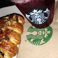 Photo taken at Starbucks by Fabiola F. on 4/13/2013