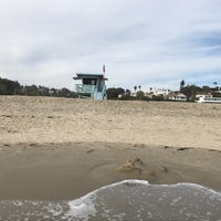 Photo taken at Lifeguard Station 4 by Alexey on 5/6/2018