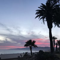 Photo taken at North Santa Monica beach by Alexey on 5/6/2018