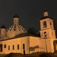 Photo taken at Церковь Живоначальной Троицы в Хорошево-Мневниках by Alexey on 12/14/2019