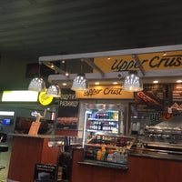 Photo taken at Upper Crust by Alexey on 11/2/2016