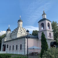 Photo taken at Церковь Живоначальной Троицы в Хорошево-Мневниках by Alexey on 8/8/2019