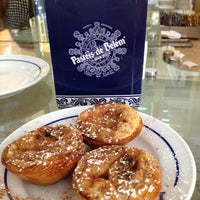 Foto tomada en Fábrica dos Pastéis de Belém  por Mirella el 12/30/2012