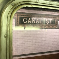 Photo taken at MTA Subway - Canal St (6/J/N/Q/R/W/Z) by Mike K. on 1/17/2018