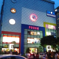 levis in forum mall