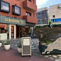 Photo taken at IL BISONTE by Alainlicious on 5/27/2019
