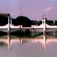 Review Jembatan Gubeng