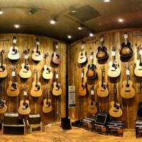 Photo taken at Guitar Center by Tom P. on 5/14/2013