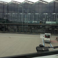 Foto tirada no(a) Köln Bonn Airport (CGN) por Steve C. em 4/23/2013