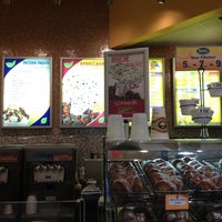 Photo taken at Blue Bell / Grove / Smoothie King by Eden on 10/22/2012