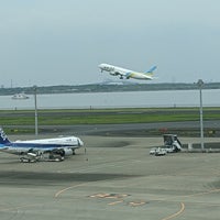 Photo taken at FLIGHT DECK TOKYO by Leon Tsunehiro Yu-Tsu T. on 6/21/2023