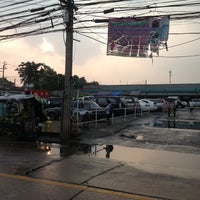 Photo taken at แหล่งช็อปปิ้ง ตลาดใหม่ดอนเมือง by Lovelygb on 10/1/2012