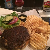 Foto diambil di Big Daddy’s Burgers &amp;amp; Bar oleh Eric pada 4/7/2015