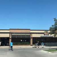 lackland afb commissary hours