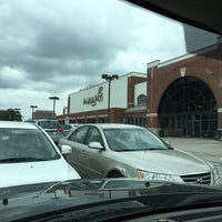 Photo taken at Mariano&amp;#39;s Fresh Market by Rich S. on 7/20/2017