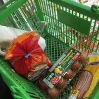 Photo taken at NTUC FairPrice by cyrandy on 11/16/2018