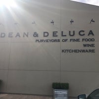 Photo taken at Dean &amp;amp; DeLuca by WineWalkabout with Kiwi and Koala on 11/3/2018