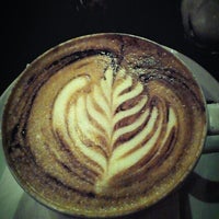 10/22/2012 tarihinde kookoo N.ziyaretçi tarafından Coffeebeerian'de çekilen fotoğraf