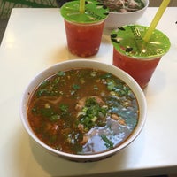 Photo prise au Phở Hòa &amp;amp; Jazen Tea par Eugene K. le9/20/2017