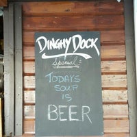 Foto tirada no(a) Dinghy Dock Bar OP por Marijke H. em 2/28/2016