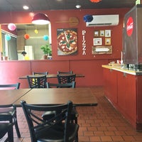 Photo taken at Roma&amp;#39;s Pizza, Subs &amp;amp; Pasta by 4⃣Leonidas™ on 6/21/2019