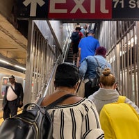 Photo taken at MTA Subway - 72nd St (1/2/3) by 4⃣Leonidas™ on 7/2/2022