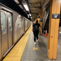 Photo taken at MTA Subway - Flushing/Main St (7) by 4⃣Leonidas™ on 6/28/2022