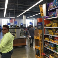 Photo taken at Walmart Supercenter by 4⃣Leonidas™ on 10/27/2019