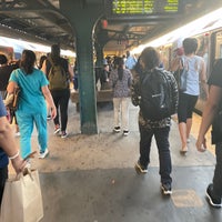 Photo taken at MTA Subway - Parkchester (6) by 4⃣Leonidas™ on 6/30/2022