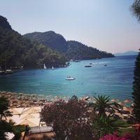 Das Foto wurde bei Hillside Beach Club von Esra G. am 7/24/2013 aufgenommen