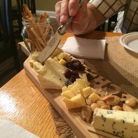 รูปภาพถ่ายที่ The Cheese Patch โดย Kristy B. เมื่อ 8/22/2014