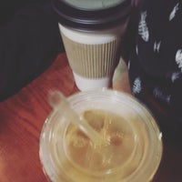 1/1/2016 tarihinde Kristy B.ziyaretçi tarafından Roast Coffee &amp;amp; Tea Trading Company'de çekilen fotoğraf