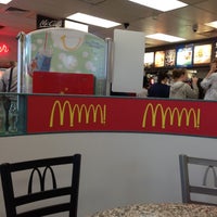Photo taken at McDonald&amp;#39;s by Néstor M. on 10/9/2012