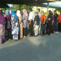 Kayu Ara Pasong Vacation Rentals Homes Johor Malaysia Airbnb