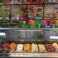 Photo taken at Mateo&amp;#39;s Ice Cream &amp;amp; Fruit Bars by 🍰 on 8/30/2017