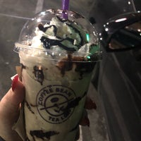 Photo taken at The Coffee Bean &amp;amp; Tea Leaf by 🍰 on 4/11/2019
