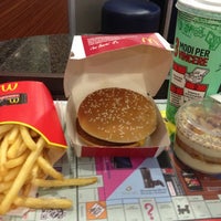 Photo taken at McDonald&#39;s by vhÉro L. on 10/18/2012