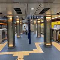 Photo taken at Kyobashi Station (G10) by 先輩 梅. on 5/30/2023