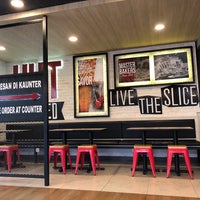 Review Pizza Hut Extreme Park