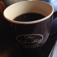 Das Foto wurde bei The Coffee Shop von Gabe J. am 3/6/2014 aufgenommen