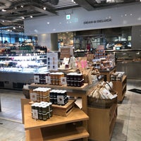 Photo taken at DEAN &amp;amp; DELUCA by William S. on 9/3/2019