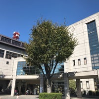 Photo taken at スポーツ健康都市記念体育館 by Takahiro A. on 11/3/2017