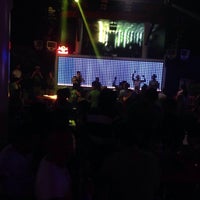 Foto tirada no(a) The Arena Night Club por Burakhan Ö. em 8/23/2015